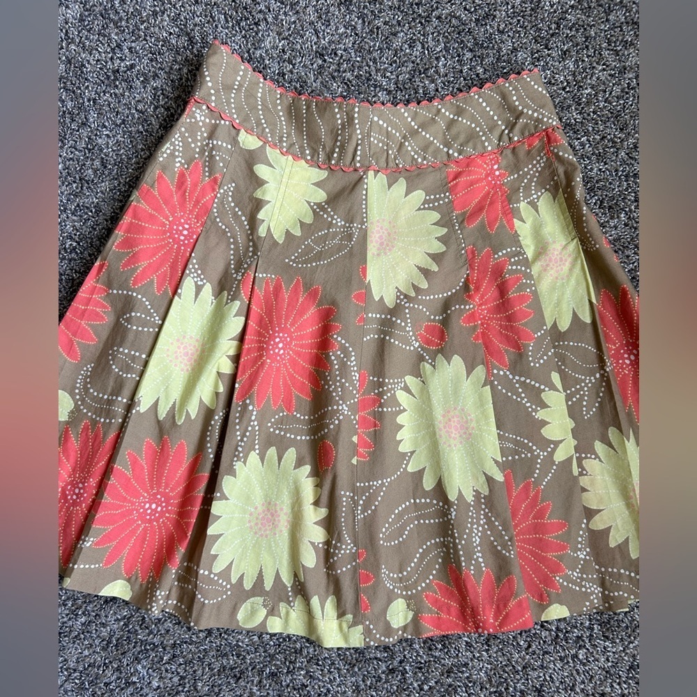 5/$25 Liz Claiborne women’s floral knee length A-line skirt size 4 - Picture 2 of 6